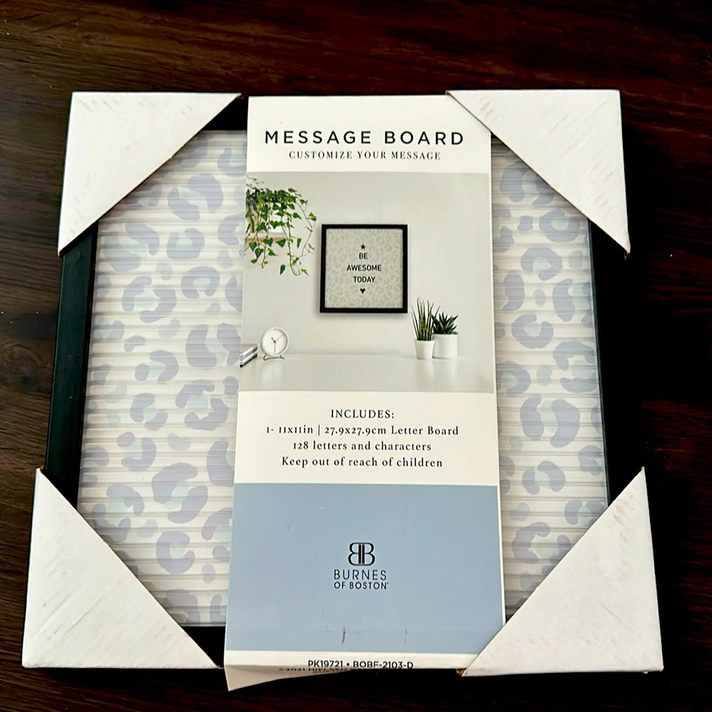 Leopard Message Board